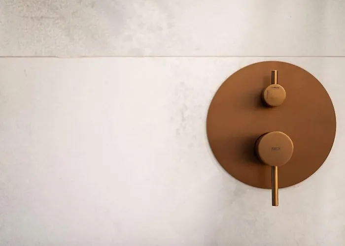 Sea View, Stylish & Modern 2 In The Center Апартаменты *