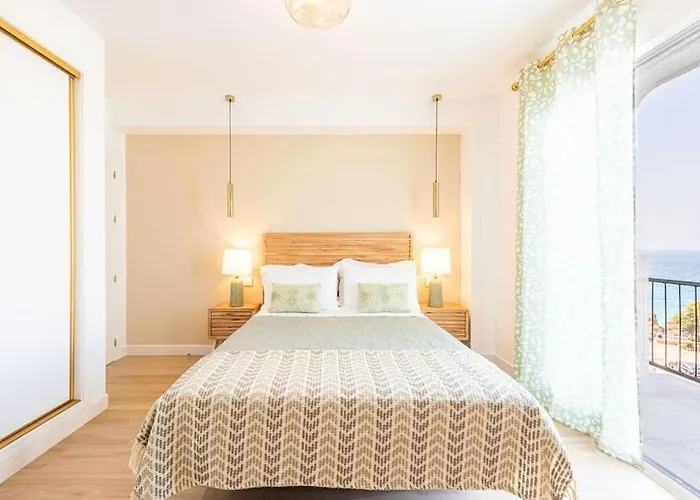 Sea View, Stylish & Modern 2 In The Center * Нерха