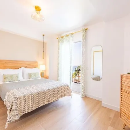 Sea View, Stylish & Modern 2 In The Center