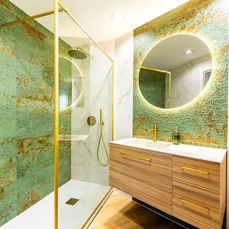 Sea View, Stylish & Modern 2 In The Center Nerja