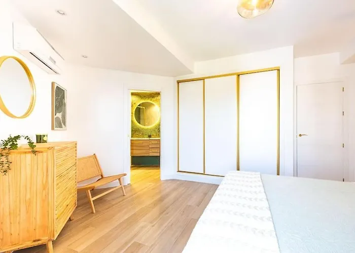 Sea View, Stylish & Modern 2 In The Center * نيرخا